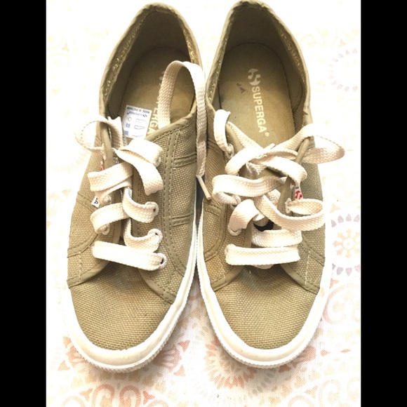 superga olive green